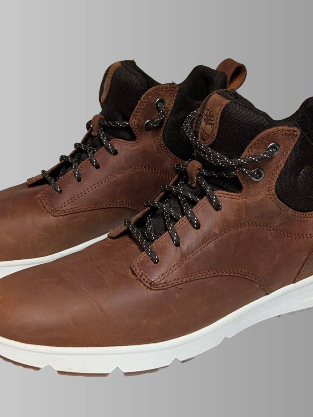 Timberland Parker Street High Top - Like New - Picture 5 of 8